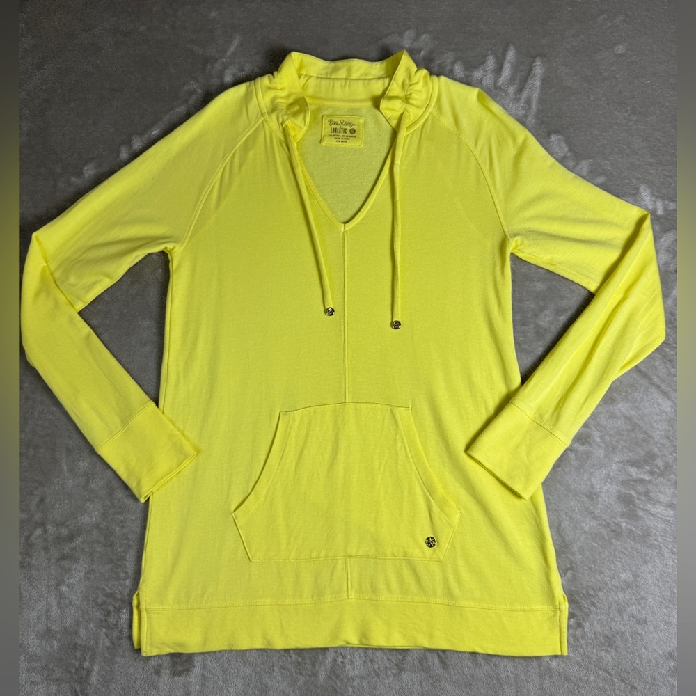 Lilly Pulitzer Luxletic Cassi Popover Top in Watch Hill Yellow Size Small - Picture 4 of 15